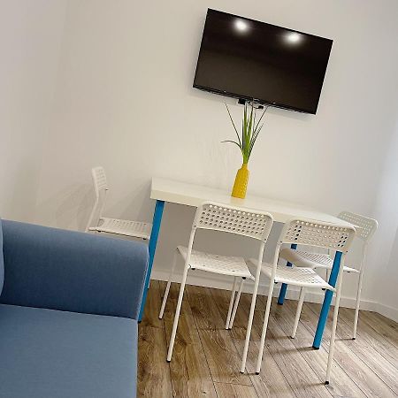 Modern Apartment In The City Center คาโตวีตเซ ภายนอก รูปภาพ