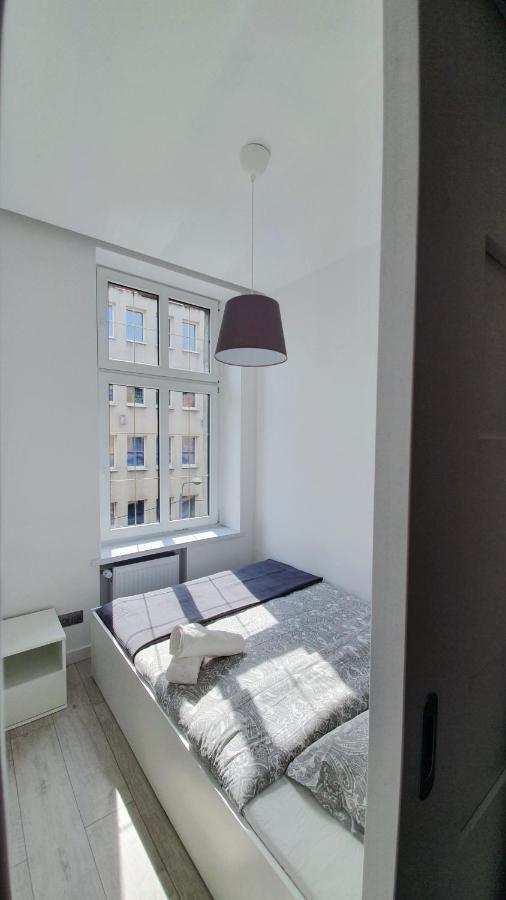 Modern Apartment In The City Center คาโตวีตเซ ภายนอก รูปภาพ