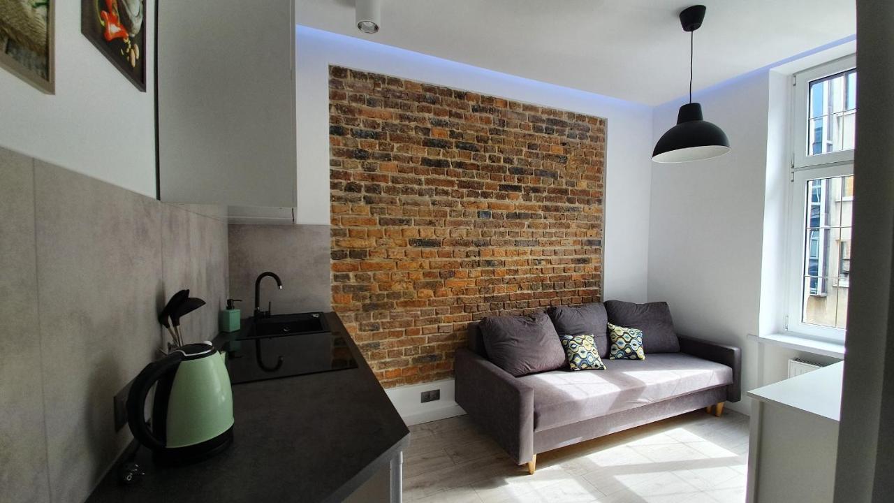 Modern Apartment In The City Center คาโตวีตเซ ภายนอก รูปภาพ