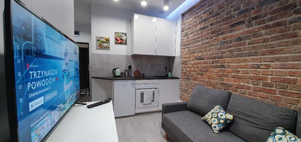 Modern Apartment In The City Center คาโตวีตเซ ภายนอก รูปภาพ